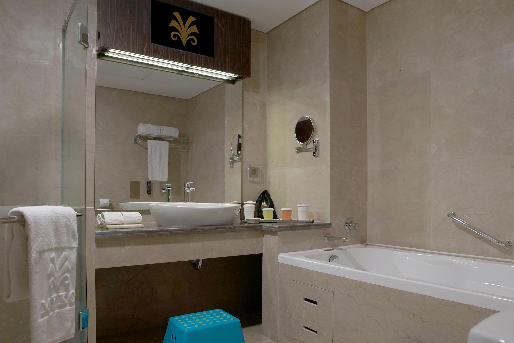 ไมโก โฮเต็ล แอนด์ คอนเวนชั่น เซ็นเตอร์ มากัสซาร์ Hotel มากาซาร์ ภายนอก รูปภาพ