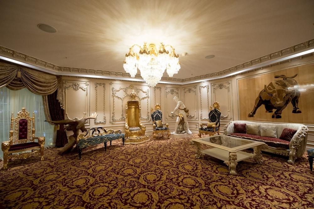 ไมโก โฮเต็ล แอนด์ คอนเวนชั่น เซ็นเตอร์ มากัสซาร์ Hotel มากาซาร์ ภายนอก รูปภาพ