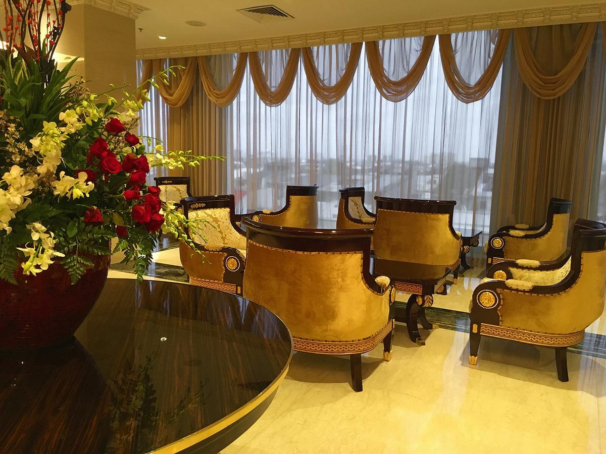 ไมโก โฮเต็ล แอนด์ คอนเวนชั่น เซ็นเตอร์ มากัสซาร์ Hotel มากาซาร์ ภายนอก รูปภาพ