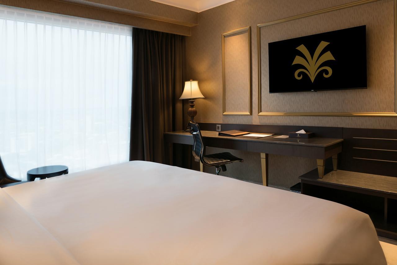 ไมโก โฮเต็ล แอนด์ คอนเวนชั่น เซ็นเตอร์ มากัสซาร์ Hotel มากาซาร์ ภายนอก รูปภาพ