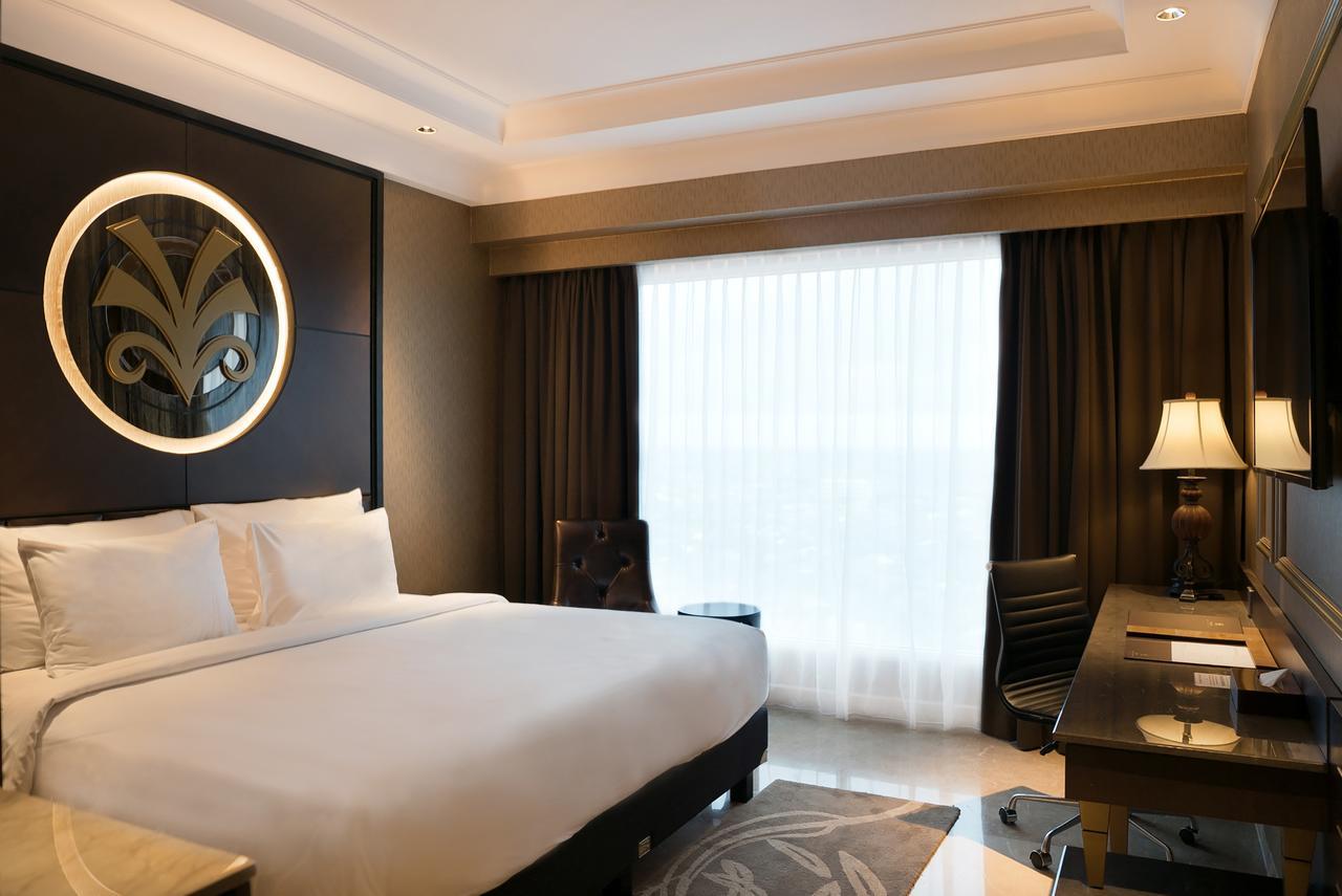 ไมโก โฮเต็ล แอนด์ คอนเวนชั่น เซ็นเตอร์ มากัสซาร์ Hotel มากาซาร์ ภายนอก รูปภาพ